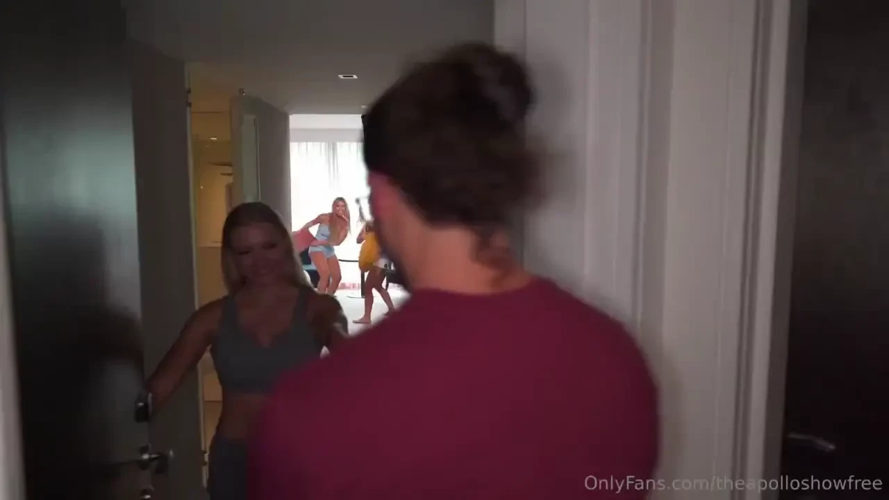 Pillow fight 4some with 3 incredibly hot blondes - 3 girls on 1 guy 