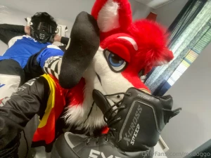 My fianc s paws are irresistible when he s geared up and in these