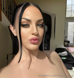 Think you can handle all this perfection babe