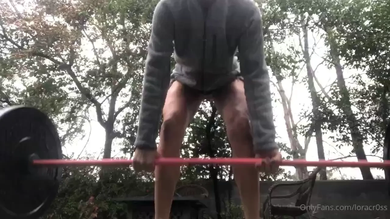 Today s workout 5 x 5 bottomless deadlifts increase 10 each set 