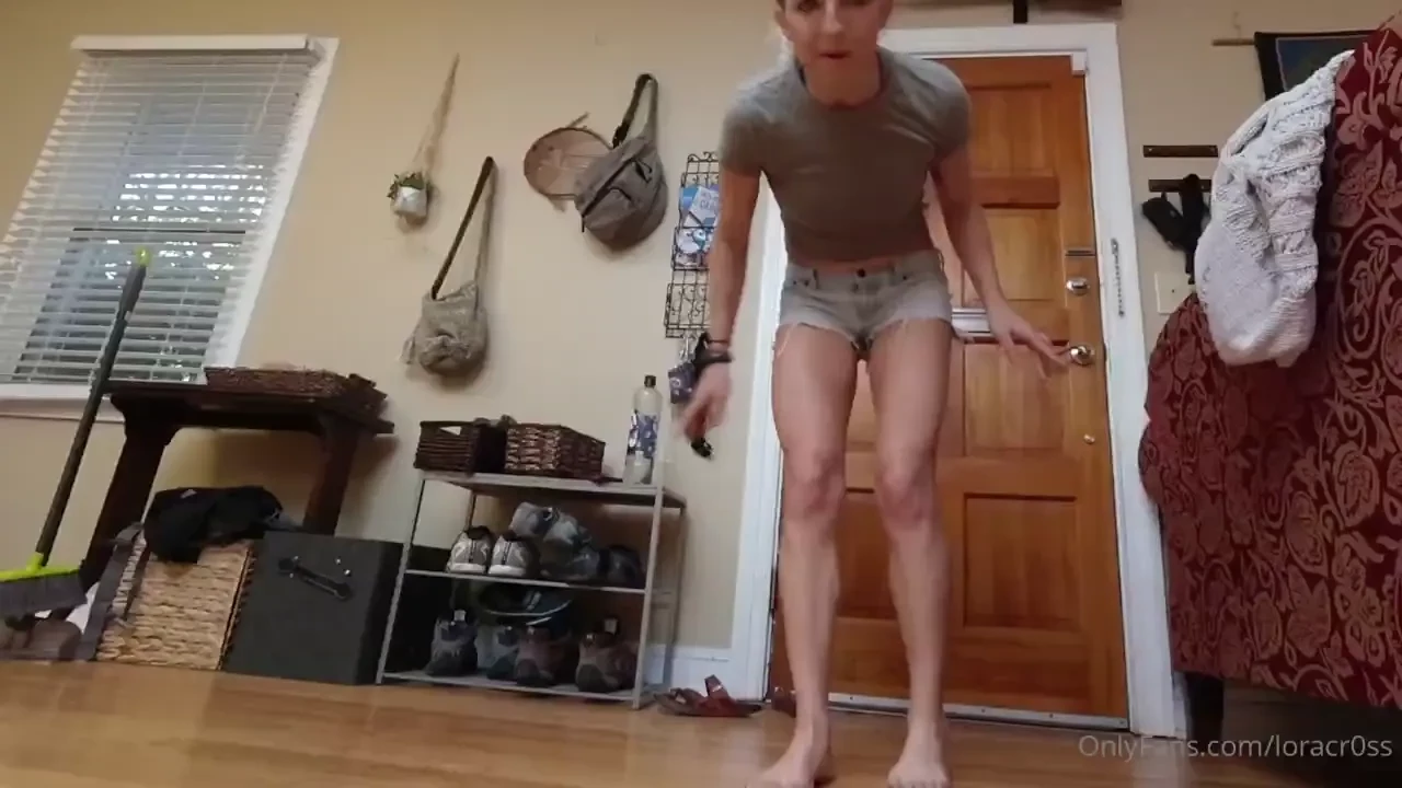 When my foot slave doesnt do his chores he gets extra cleanup duty joi 