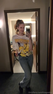 Just a few sexy pictures from this weekend i went to an anime