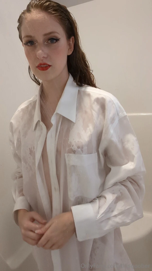 40 photos and all of them are hot you ll explode showering has never 