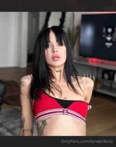 Mianextdooor she wants to get fucked hard can you help her part 83