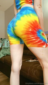 I love tie dye yoga attire