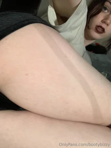 I want you touching and massaging my ass and thighs part 2