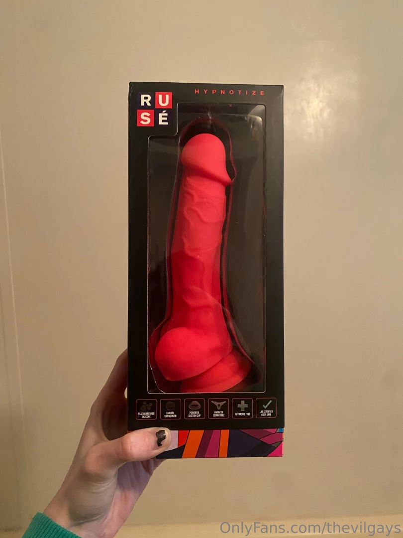 I cant wait to wrap my pussy around this tomorrow 