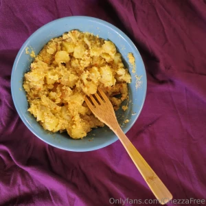 Hungry curry potatoes and egg 20 mins or less chop large gold potato