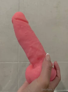 I have a new toy do you want to see how i have fun with him