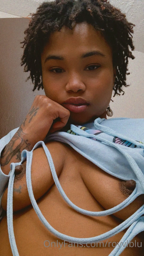 Gm how i was looking on my ig live the other day but anyways im 