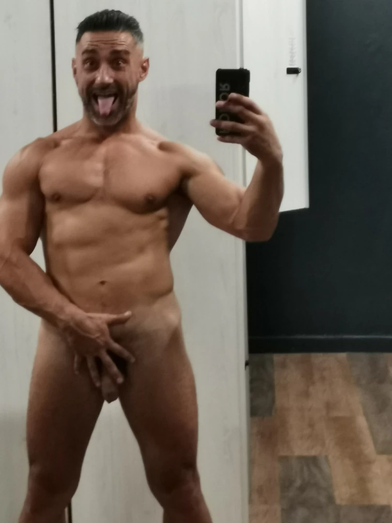 Paparazii from tha gym part 4 