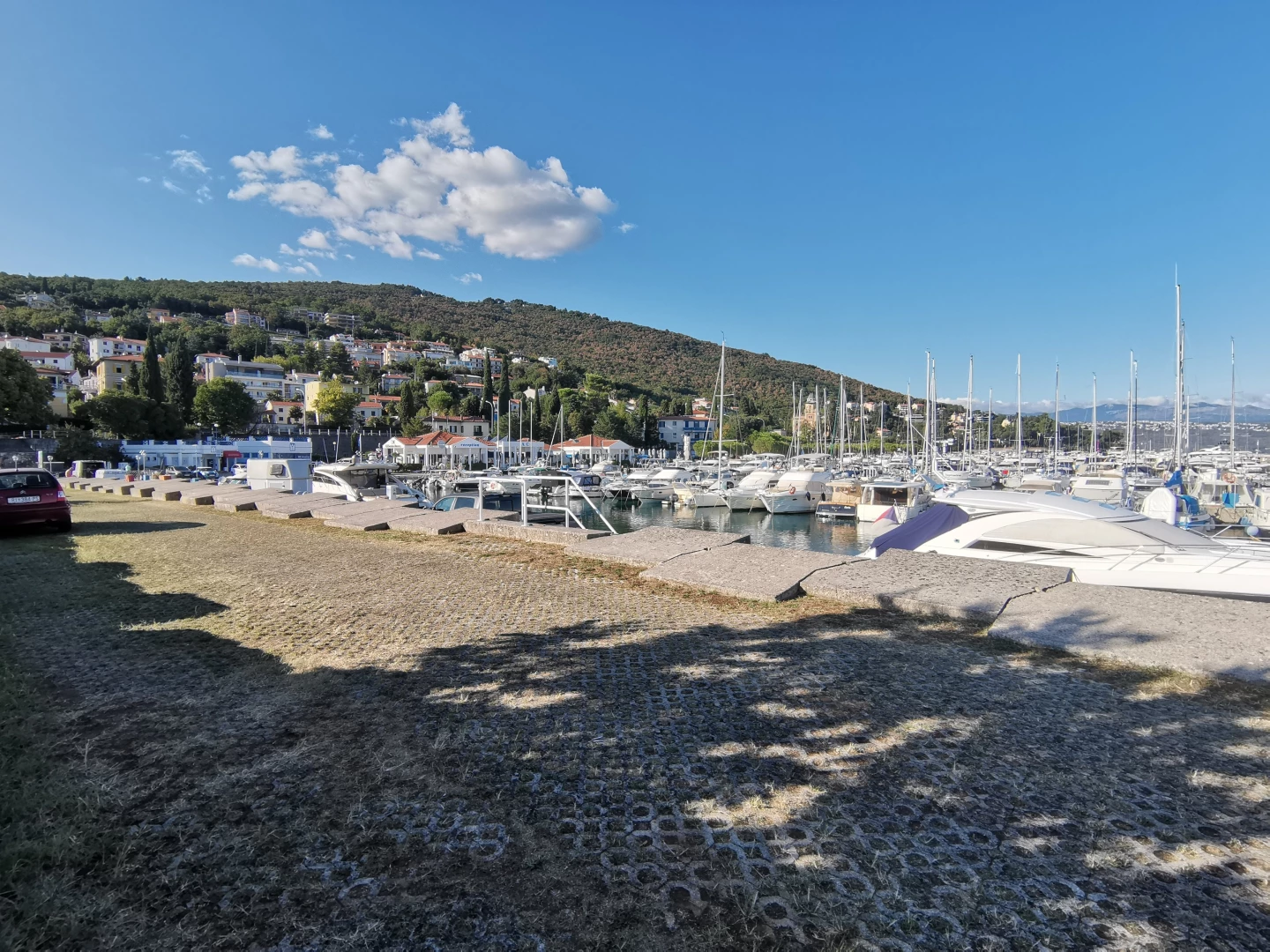 I am rady for a new content from fansly see you there after 1 october 