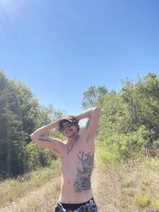 Happy friday send a tip to see lots more