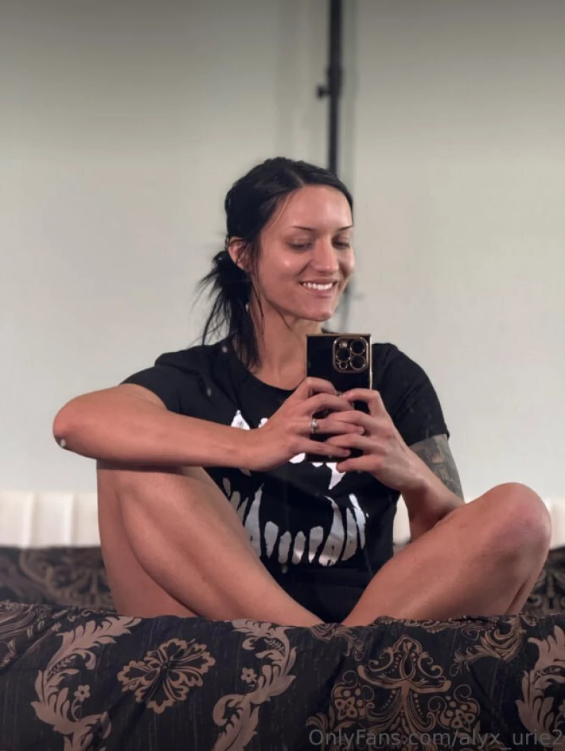 Alyx_urie2 isn t just stunning she s electric watch her own every part 1 