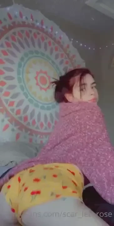 Just messing around kinda wish i was bouncing on you 