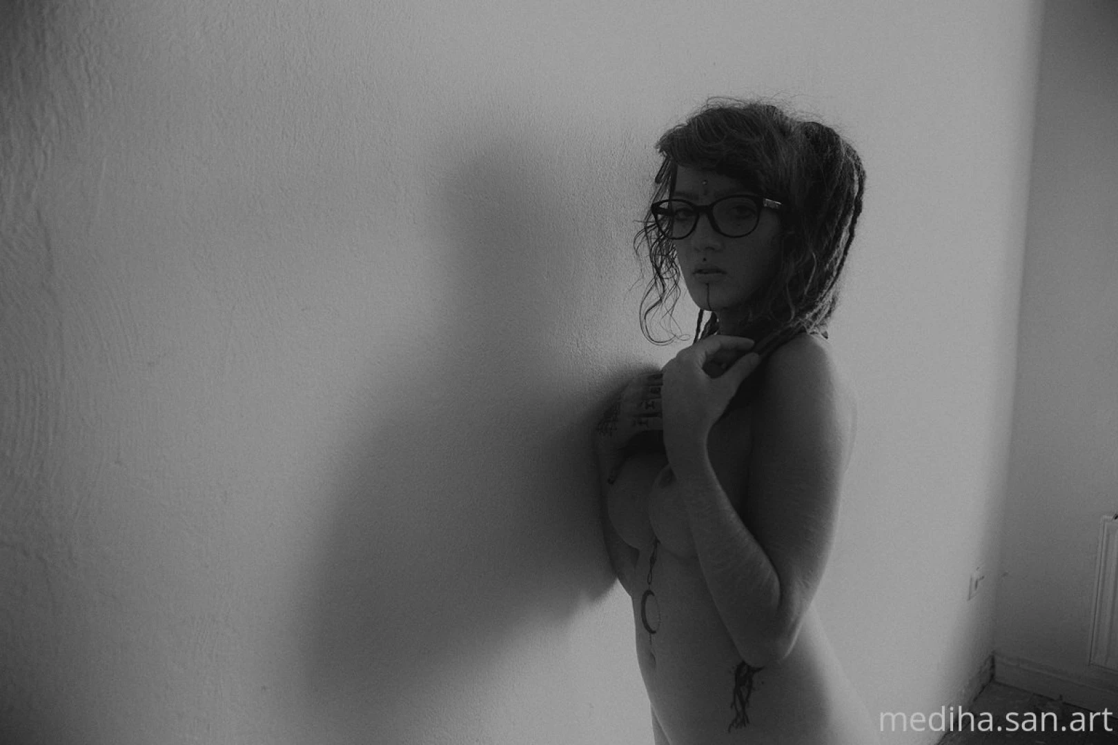 Simple with butow romey 07 2021 set 2 mit brille sw in anbetracht part 3 