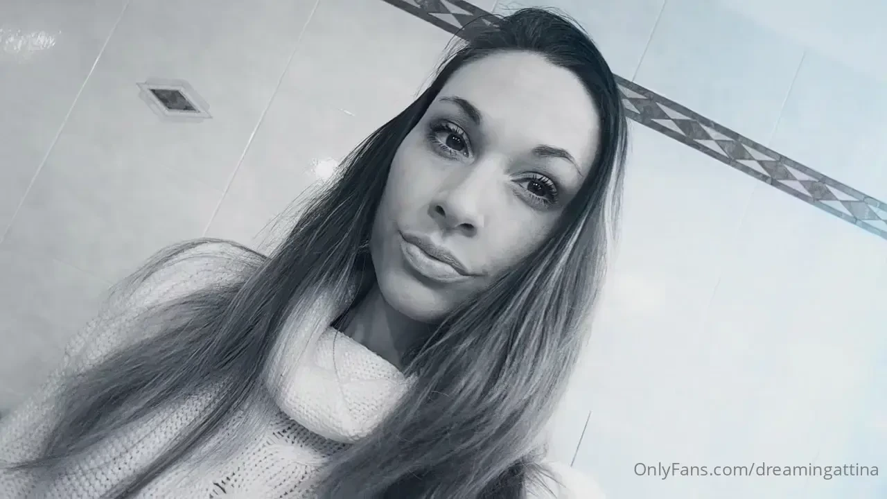Naughty version on my vip page https onlyfans com gattinavoy 