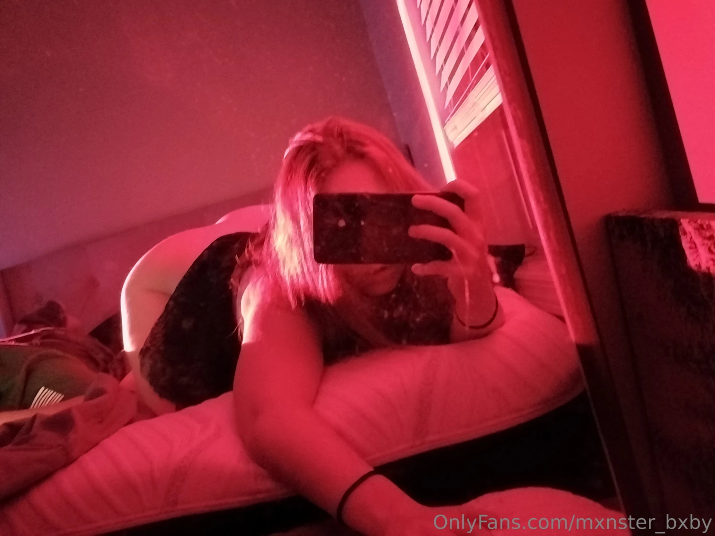 Nude version on the vip got an obsession with different colored lights 