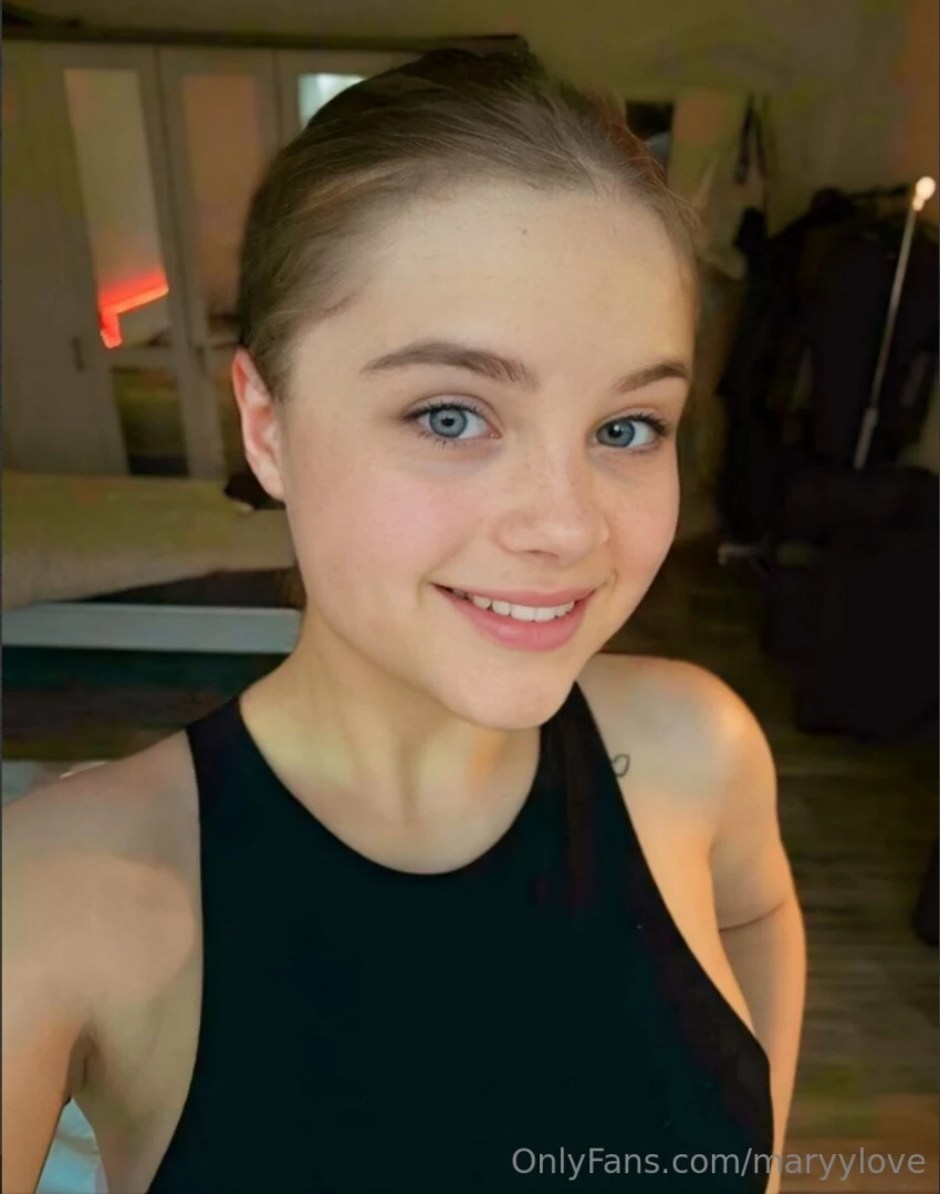 Let me distract you laura22777 cum and pour your cum all over this part 15 