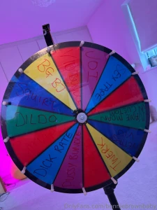 For my fortnite strip live later i am offering prizes wheel spin 1 part 1