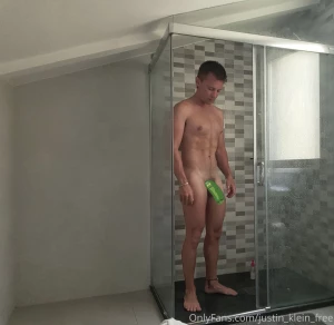 A refresh shower while you watch me look my dick justin_klein part 1
