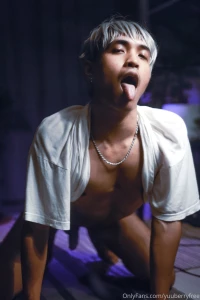 Heal me pls you can go premium page you watch every content now 5 from