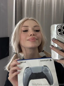 I got a new gamepad and i m hyped my gaming streams are going to be