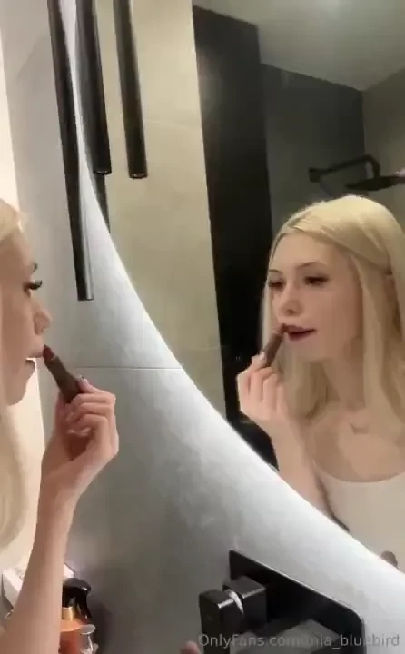 I just got a new lipstick color and i m loving it what do you think of 