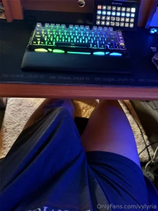 Need under desk support during this game asap