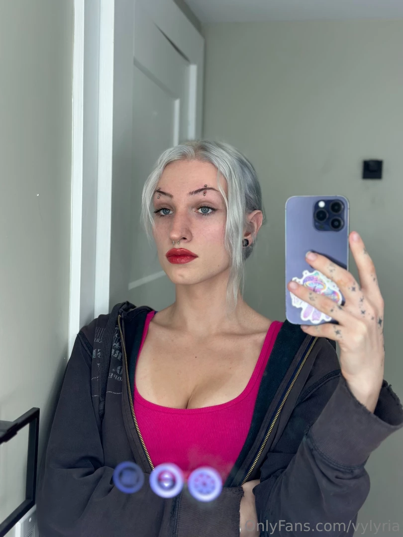 Free chats tonight while i m at dinner 