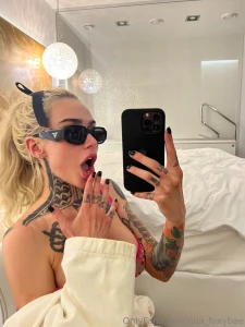 Mirror talks and main character energy no filters just the mood and