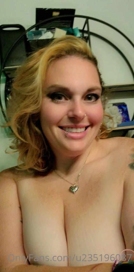 Ugh why does makeup always look best right before a shower 