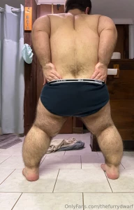 Should this little bottom do a dick rate dm if interested