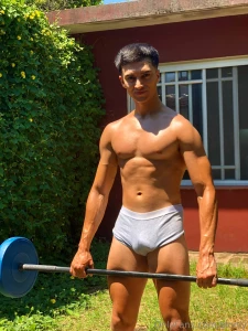 Me encanta entrenar al rayo del sol y broncearse quieres que part 1