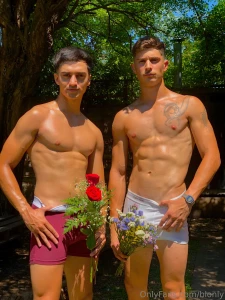 Ey papi festejaras con nosotros san valentin hablame y te llamaremos part 1