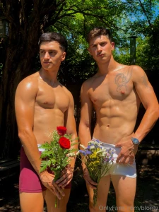 Ey papi festejaras con nosotros san valentin hablame y te llamaremos part 4