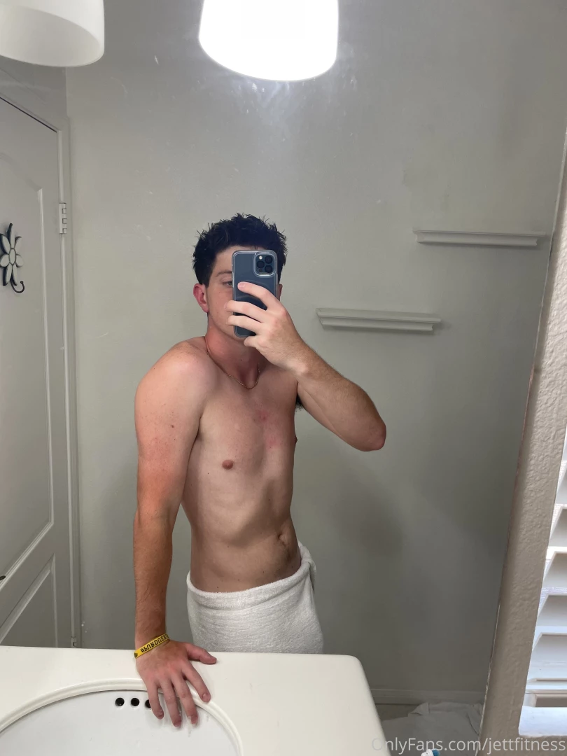 Fresh out of the shower send some incentive for me to post more sexual part 1 