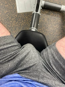 Looking down and see the bulge during leg day glad it was empty the part 2