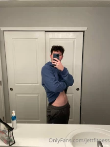 Lazy sundays are the best hope everyone is having a good weekend