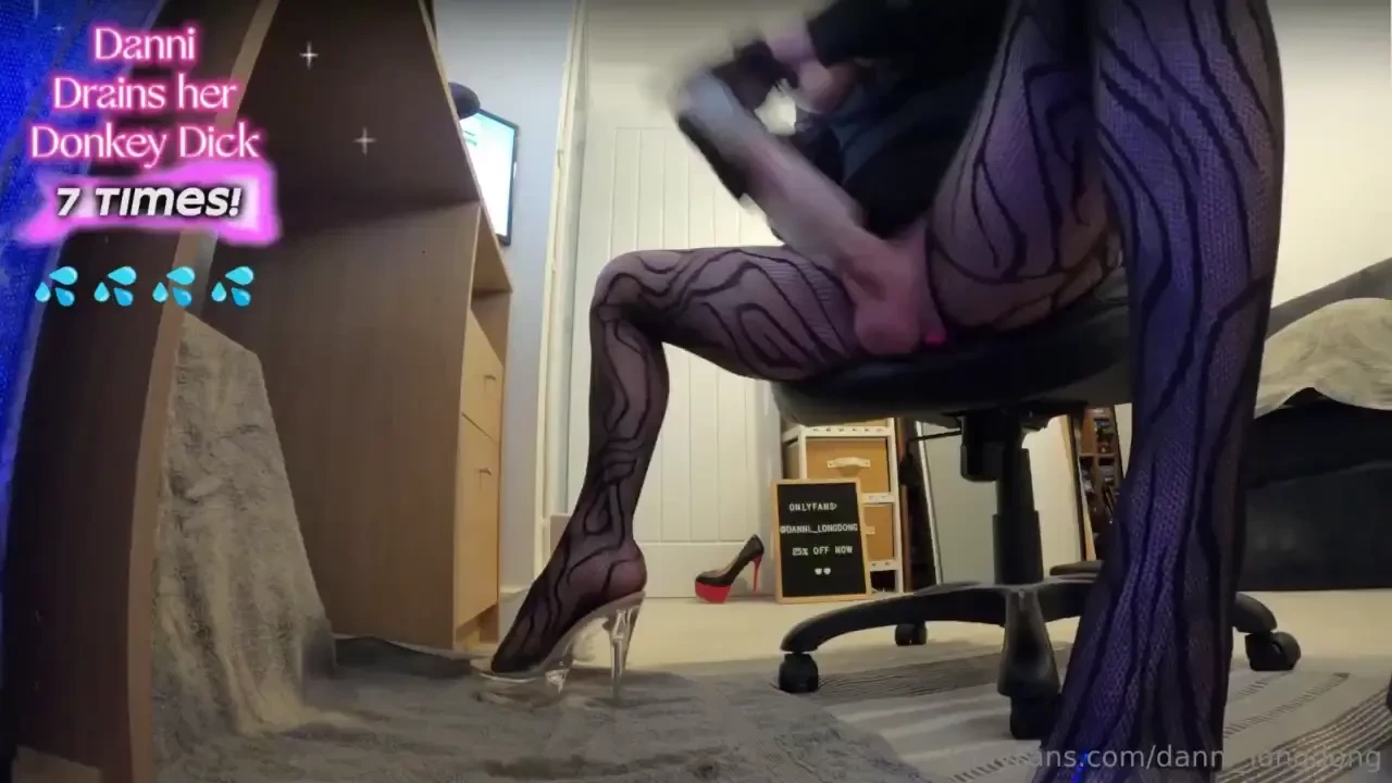 Cumming saturday danni drains her donkey dick 7 times there s a reason 