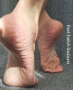 Somebody asked me if i knew i had a foot fetish before i started my