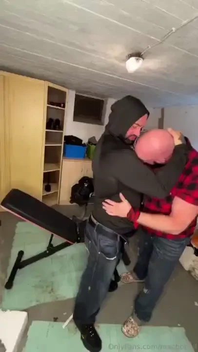 Nothing better than licking and sucking a huge swaety pro bodybuilder 