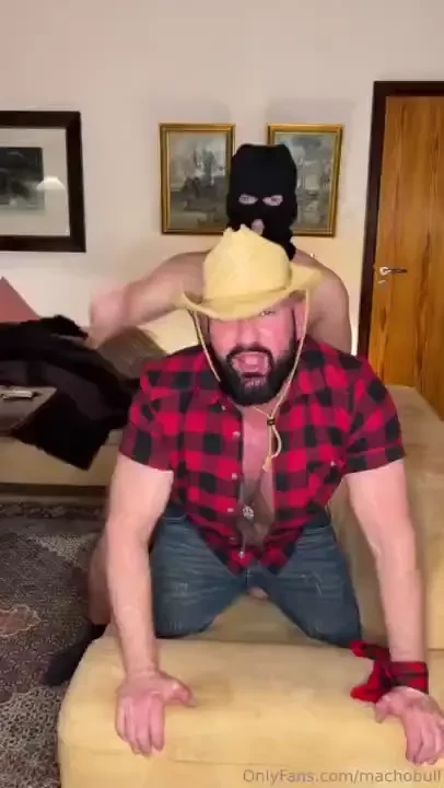 Something hoooot is about to cum 