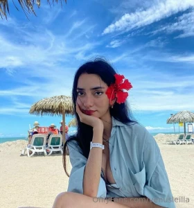 Open your eyes and tell me what you see