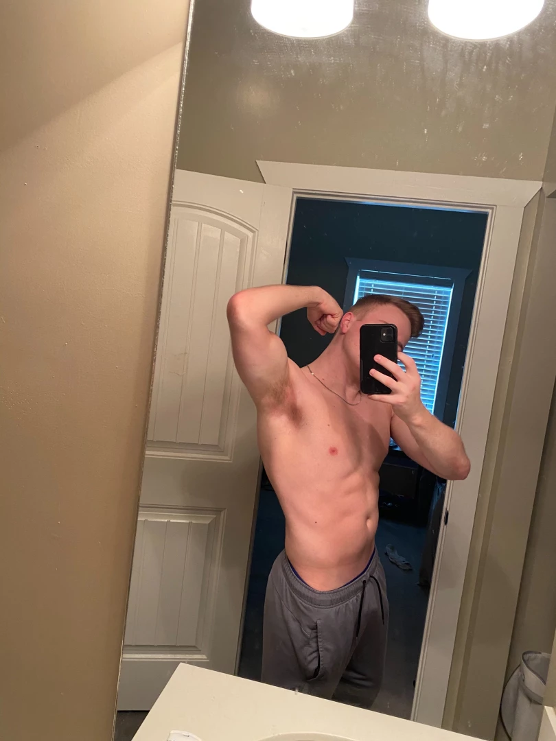 Sorry about my dirty ass mirror but my body is starting to look better 
