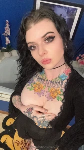 Ngl i look hot af with this outfit