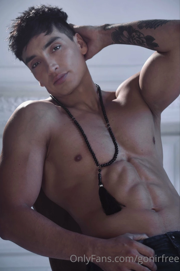 Im ready for the action follow me on my ig gon rjs 