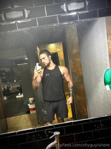 Ripped and horny 23 years old up or down i love sharing my sexuality part 31