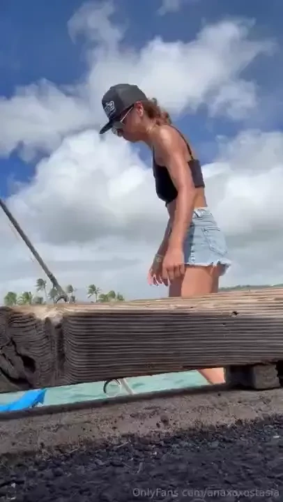 Happy aloha friday i hope you have a super fun weekend 