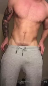 Guys i m giving away access to my main page and all my naughty content